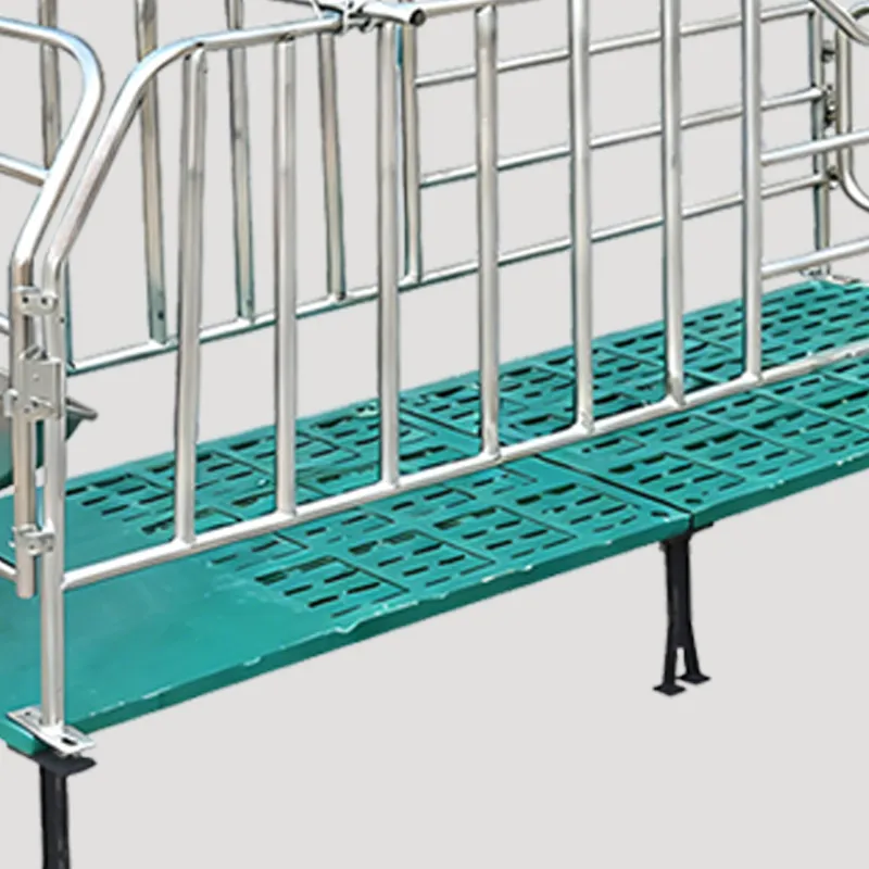 Pregnancy care, delivery room, fattening, weaned pigs, sows, piglets, pens, enclosures, cages