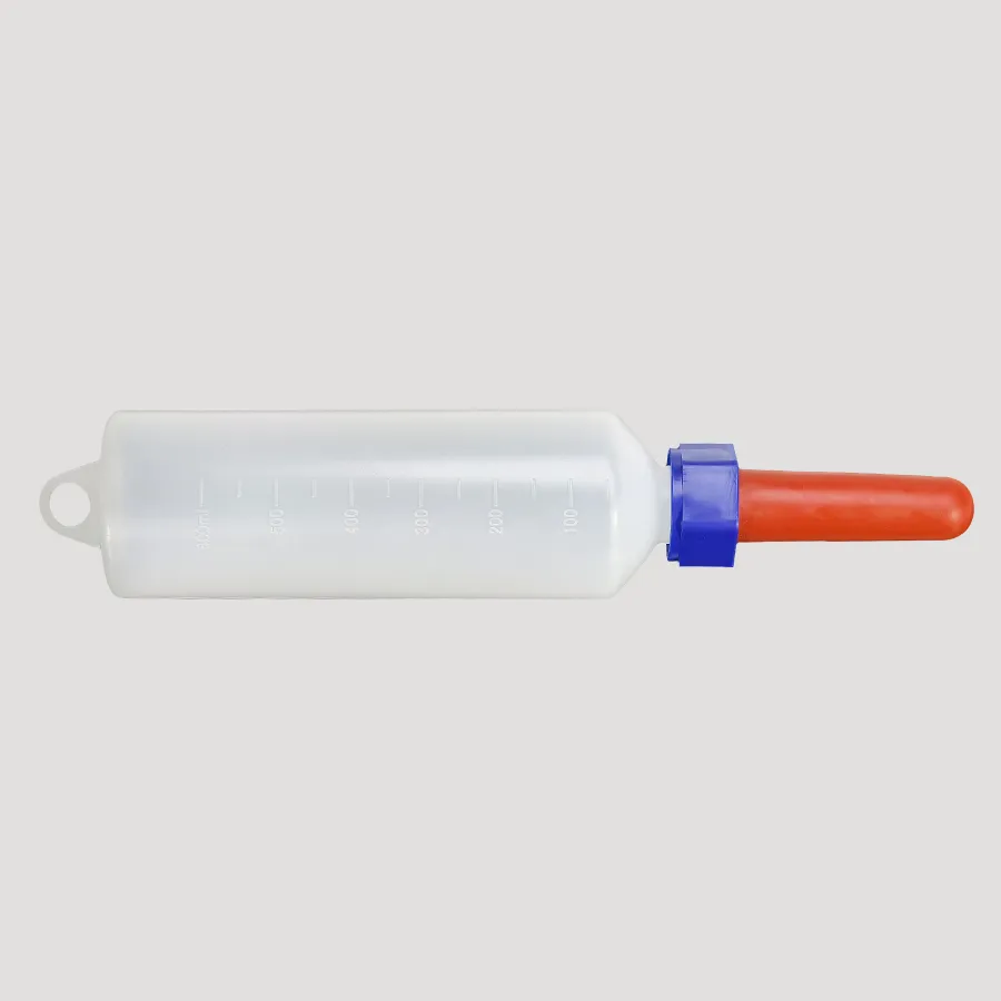 Environmentally friendly plastic milking bottles suitable for calves and young cows - drinking bottles for feeding or water