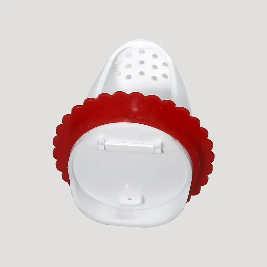 New DIY gravity chicken and duck feeder with rainproof plastic poultry feeding bucket