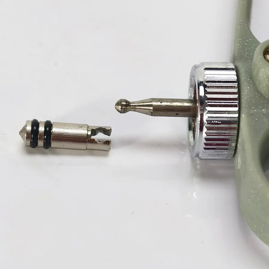 2ML livestock automatic adjustable metal poultry bird vaccine injection tool continuous injection gun