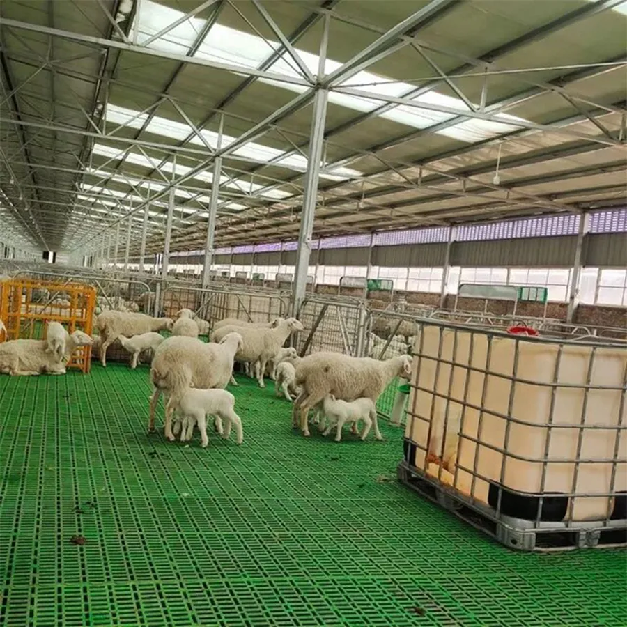 Brand new state PP seam floor mat, piglet breeding plastic floor, suitable for livestock equipment in goat and sheep pens